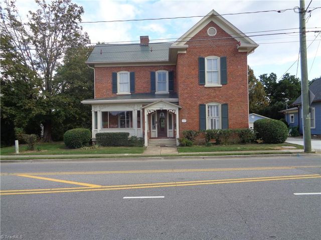 $435,000 | 225 South Main Street | Kernersville