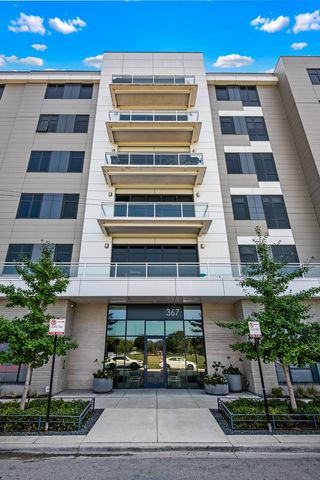 $850,000 | 367 West Locust Street, Unit 601 | Near North Side