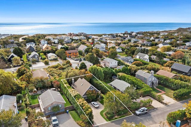 $2,700,000 | 31 Hoppin Avenue | Montauk