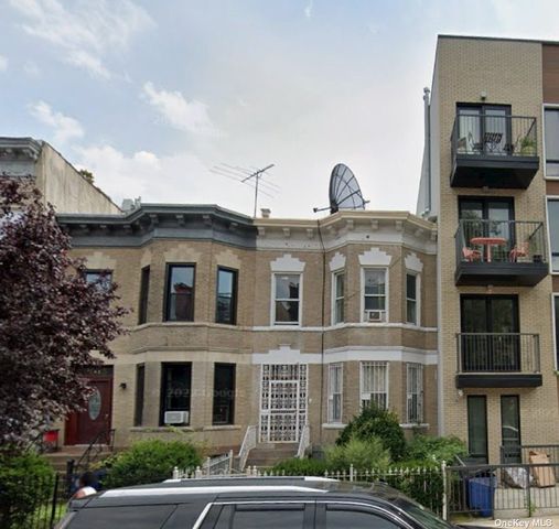 $1,350,000 | 340 Lincoln Road | Prospect Lefferts Gardens