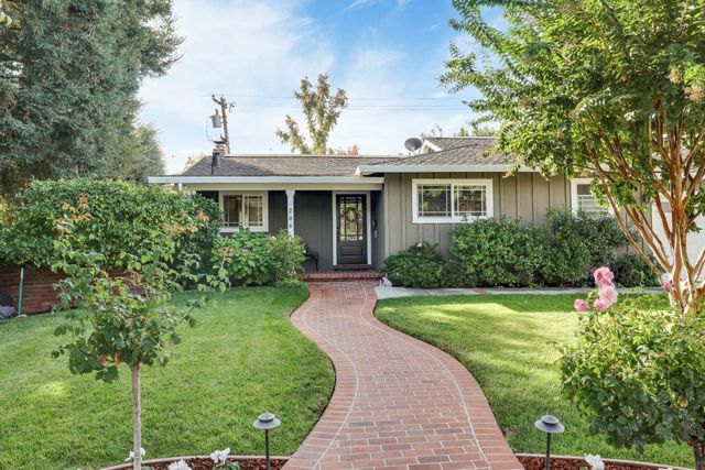 $2,395,000 | 206 Thomas Drive | East Los Gatos