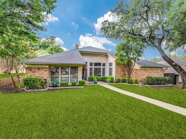 $899,999 | 7932 Goodshire Avenue | Lake Highlands