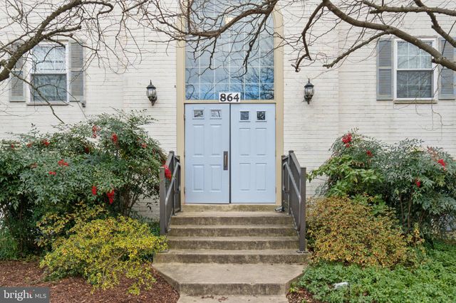 $295,000 | 864 College Parkway, Unit 201 | West Rockville