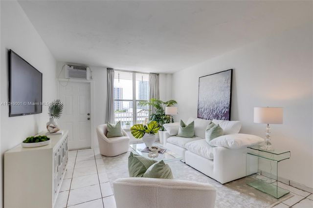 $309,000 | 1300 Lincoln Road, Unit B802 | Lincoln Towers Condominiums