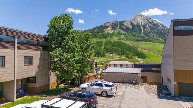 $650,000 | 40 Marcellina Lane, Unit 27 | Mount Crested Butte