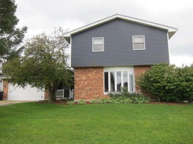 $339,900 | 3205 West Bretons Drive | Brittany Heights