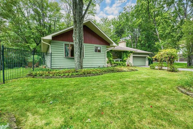 $385,000 | 1045 Woodland Drive | Rhinelander