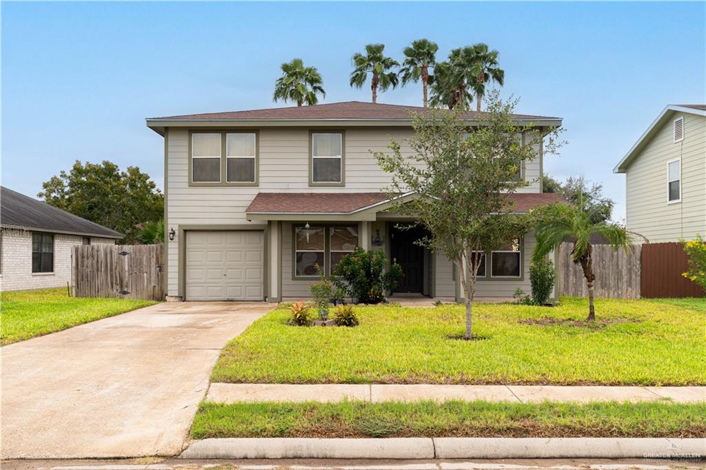 Front facade with a front lawn