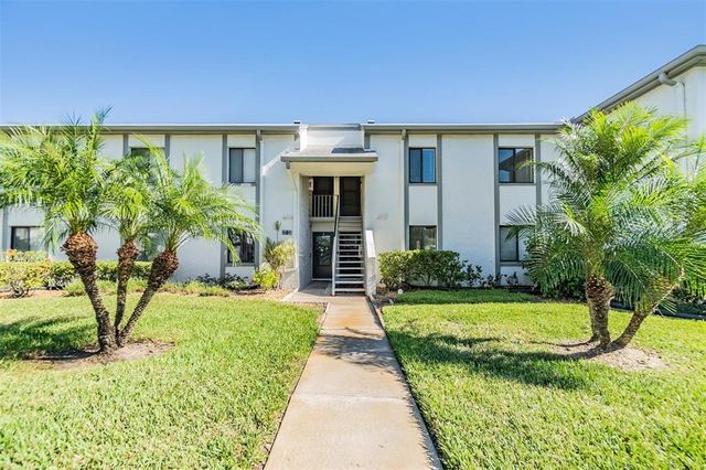 $217,500 | 110 West Cypress Court, Unit 82 | East Lake Woodlands