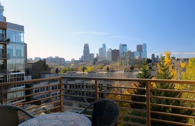 $850,000 | 150 Northeast 2nd Street, Unit B413 | Nicollet Island-East Bank