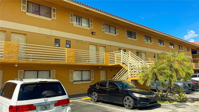 $280,000 | 180 Royal Palm Road, Unit 216 | Hialeah Gardens