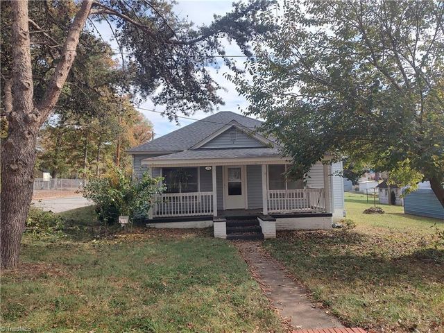 $129,900 | 120 South Johnston Street | Eden