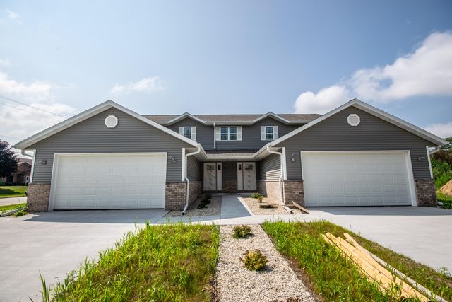 $427,000 | 1363 Legion Circle | West Bend