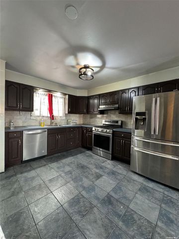 $3,880 | 236 Throgs Neck Boulevard | Throgs Neck