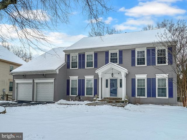 $995,000 | 13923 Valley Country Drive | Chantilly