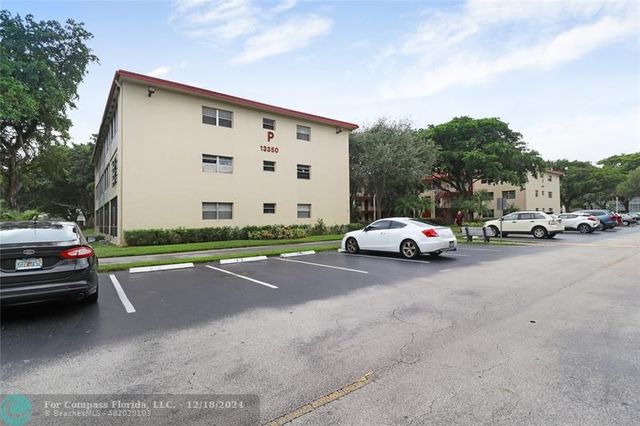 $169,500 | 13350 Southwest 1st Street, Unit 110P | Century Village