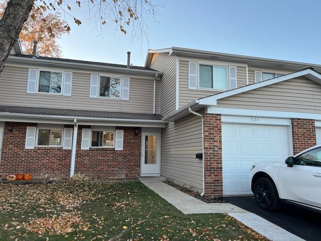 $260,000 | 534 Alton Court | Carol Stream