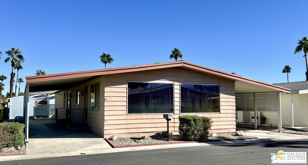 a view of a house with garage