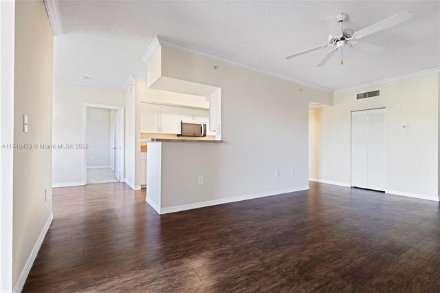 $2,200 | 11650 Southwest 2nd Street, Unit 16301 | Pembroke Lakes South