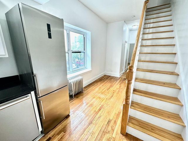 $6,650 | 233 East 3rd Street, Unit 1G | East Village