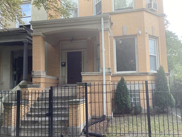 $299,900 | 1517 West Garfield Boulevard | West Englewood