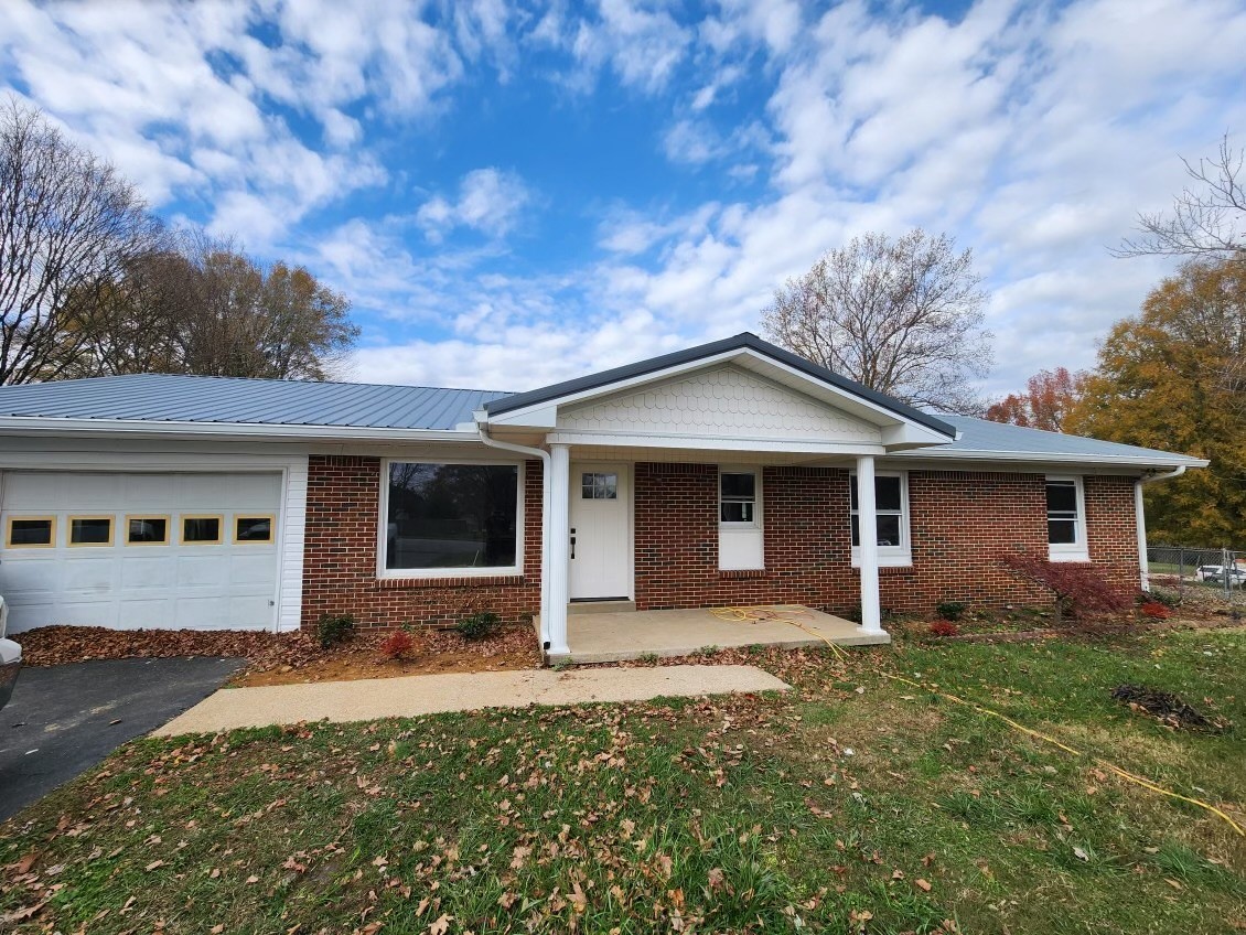 front with one car garage