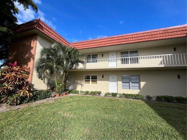 $1,600 | 77 Royal Oak Drive, Unit 106 | Florida Ridge