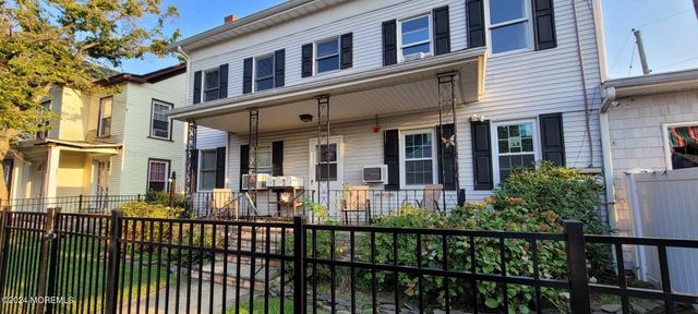 $1,900 | 150 1st Street, Unit 3 | Keyport