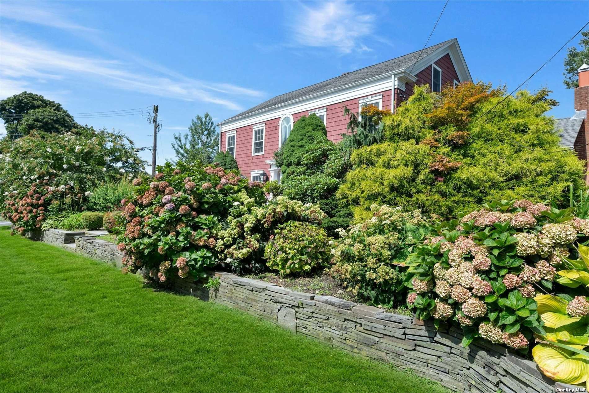 Exquisite Slate Wall & Landscaping