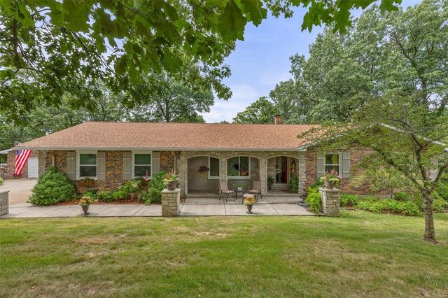 $450,000 | 12351 Highway 61 | Ste. Genevieve Township - Ste. Genevieve County