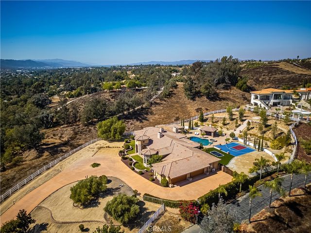 $2,975,000 | 43840 East Vallejo Avenue | Los Ranchitos