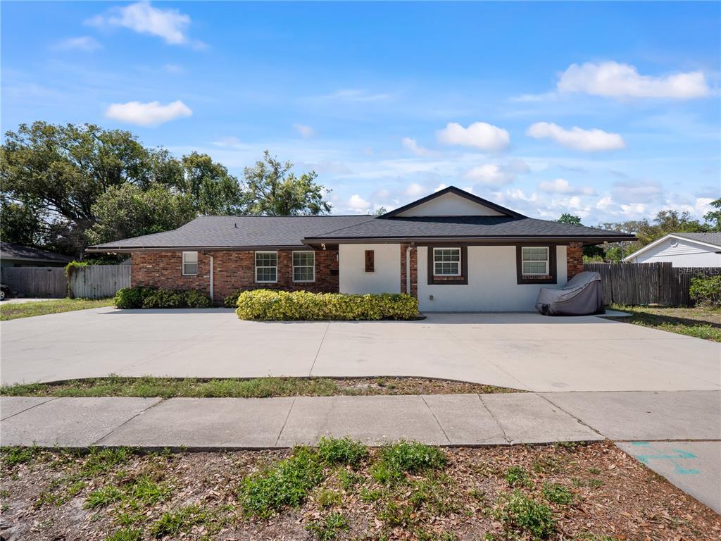 588 Lake Howell Road, Maitland, FL 32751 | Compass