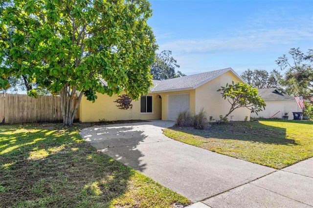 $439,500 | 310 Arbor Drive East | Palm Harbor