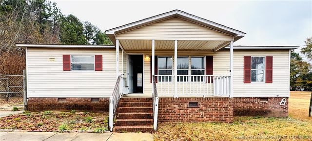 $1,300 | 61 Lexington Lane | Heritage Village