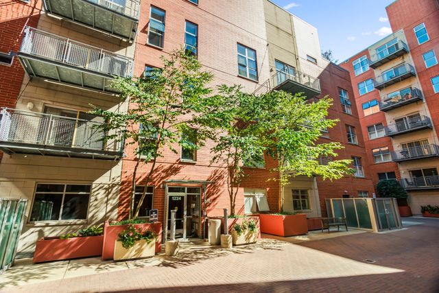 $199,000 | 1224 Chicago Avenue, Unit 201 | Evanston