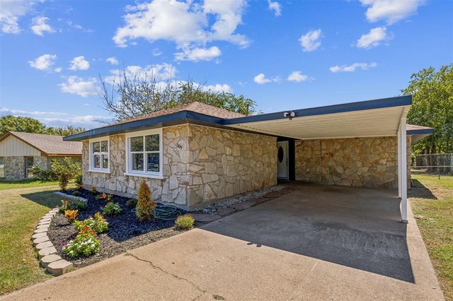 $270,000 | 309 Kessler Drive | Granbury