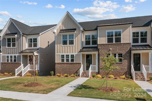 $2,600 | 114 Glencoe Lane, Unit 101 | Mooresville