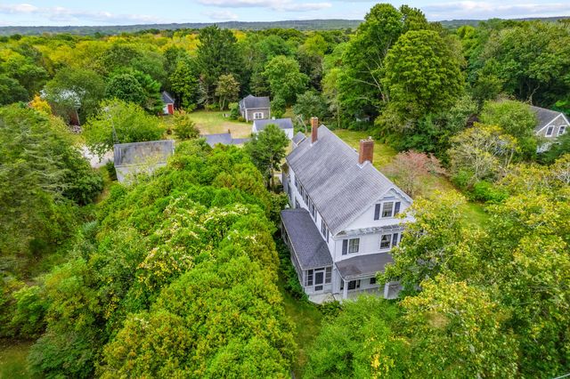 $1,950,000 | 2414-2416 Meetinghouse Way | West Barnstable