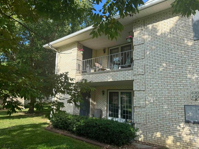 $216,000 | 6702 Newburgh Road | Park Plaza