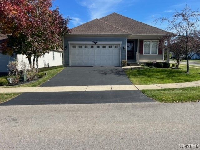 $325,000 | 57 Blossom Wood Lane | Cheektowaga