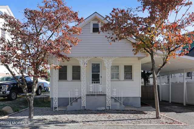 $2,700 | 1423 Holmes Avenue | Toms River