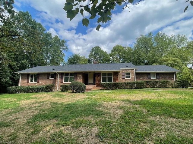 $1,895 | 5402 White Blossom Drive | Summerfield