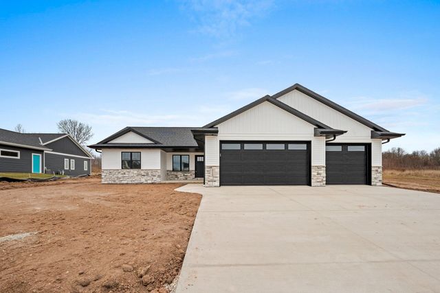 $449,900 | 3129 Sandy Ridge Drive | Two Rivers