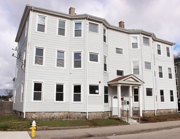 $1,800 | 31 South Stowell Street, Unit 3R | East Worcester