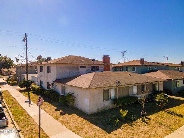 $1,195,000 | 300 Canterbury Way | South Central Oxnard