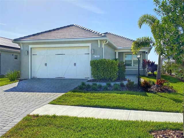 $680,500 | 1045 Crosswind Avenue | Lakewood Ranch