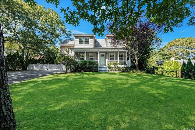 $1,295,000 | 8 Higbee Road | Hampton Bays