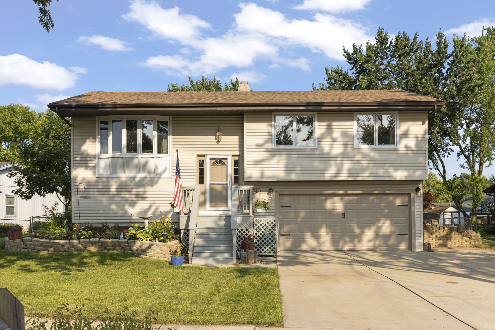 a front view of house with yard