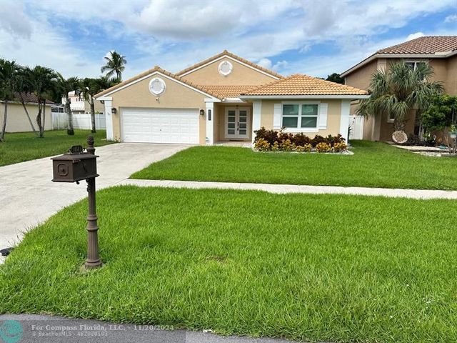 $4,250 | 10561 Pebble Cove Lane | Lakes at Boca Raton