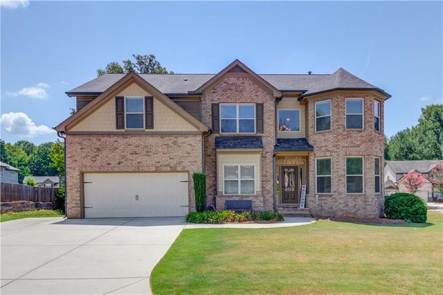 $549,900 | 6815 Lacebark Drive